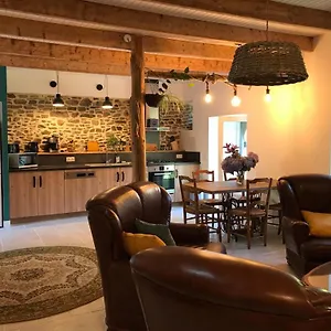  Hébergement de vacances Petite Maison Chaleureuse
